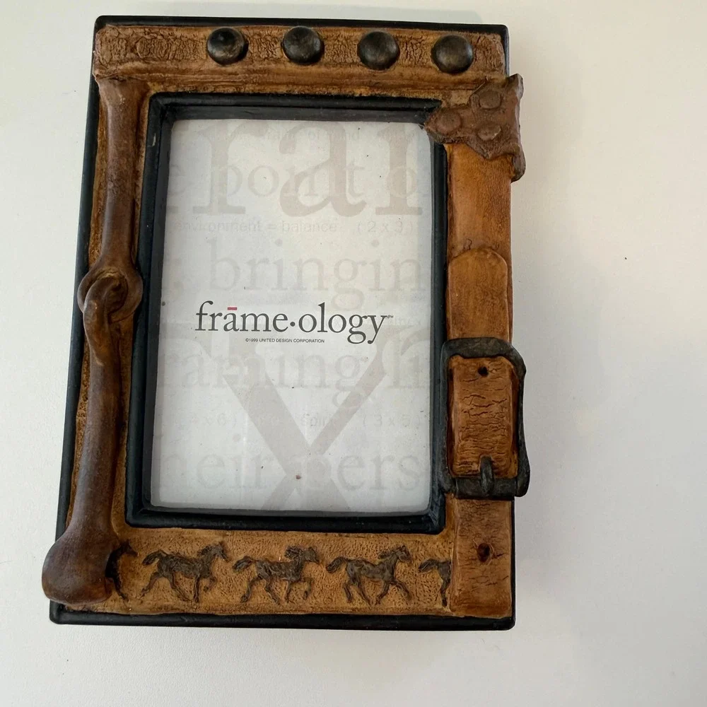 United Design Corp Frameology Western Horse Buckle Resin Picture Frame 1999